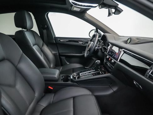 Certified 2023 Porsche Macan S AWD/4WD image 21