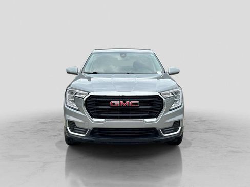 Used 2023 GMC Terrain SLE FWD image 8