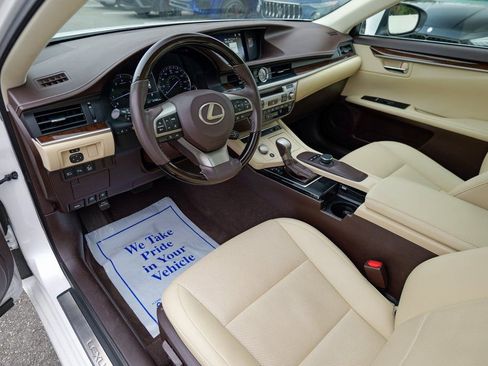 Used 2018 Lexus ES 350 w/ Premier Package image 20