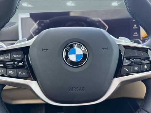 Used 2026 BMW 330i Sedan w/ Premium Package RWD image 16