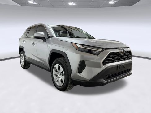 Used 2024 Toyota RAV4 LE FWD image 25