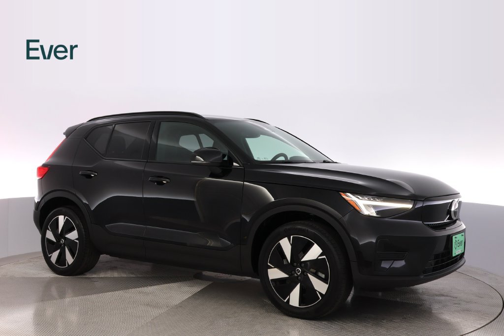 Used 2024 Volvo XC40 Recharge Core w/ Protection Package Premier AWD/4WD image 14