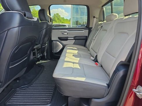 Used 2022 RAM 1500 Limited AWD/4WD image 11