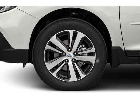Used 2018 Subaru Outback 2.5i Limited AWD/4WD image 11
