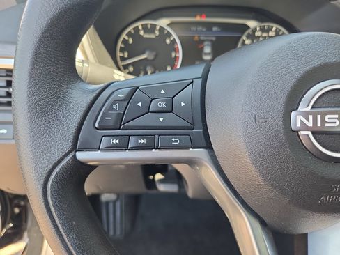 Certified 2025 Nissan Altima 2.5 SV FWD image 16