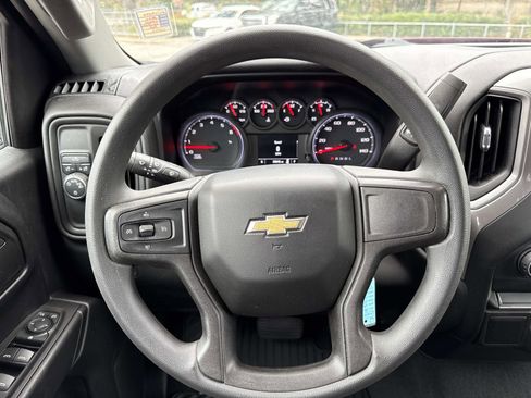 Used 2020 Chevrolet Silverado 1500 Custom w/ Custom Value Package image 14