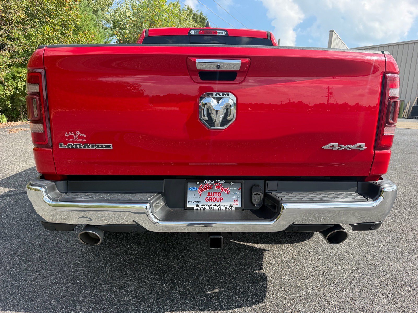 Used 2021 RAM 1500 Laramie AWD/4WD image 12