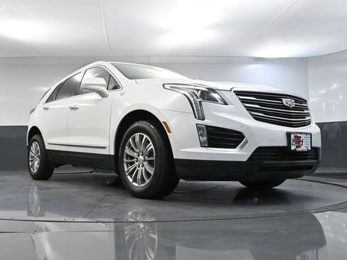 Used 2017 Cadillac XT5 Luxury image 58