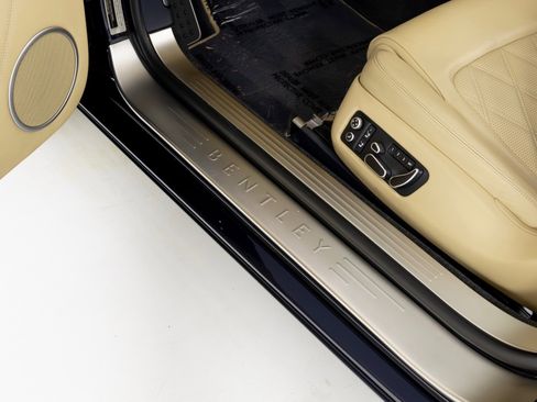 Used 2014 Bentley Continental GT image 29