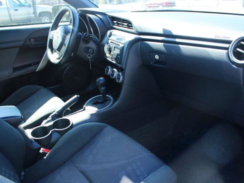 Used 2013 Scion tC image 15