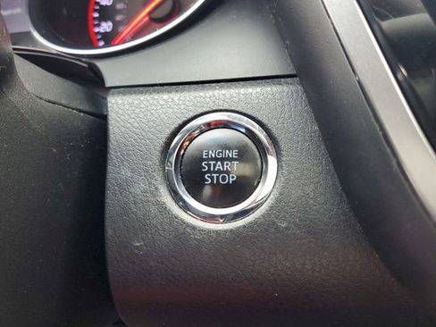 Used 2018 Toyota Camry XSE image 25