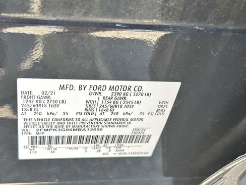 Used 2021 Ford Edge SE FWD image 29