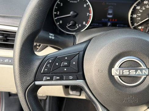 Used 2025 Nissan Altima 2.5 SV image 24