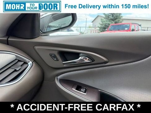 Used 2020 Chevrolet Malibu LT FWD image 27