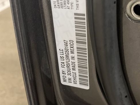 Used 2021 RAM 2500 Laramie w/ Night Edition AWD/4WD image 29