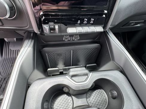 New 2026 RAM 1500 Big Horn AWD/4WD image 12
