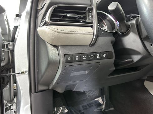 Used 2023 Toyota Camry XLE w/ Navigation Package AWD/4WD image 27
