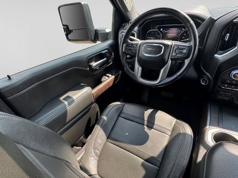 Used 2021 GMC Sierra 3500 Denali w/ Denali Ultimate Package AWD/4WD image 19