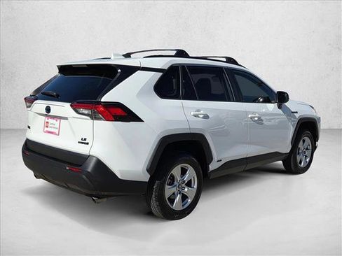 Certified 2020 Toyota RAV4 LE w/ Carpet Mat Package AWD/4WD image 5