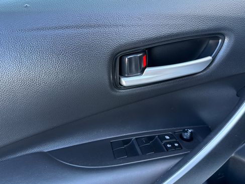 Used 2022 Toyota Corolla SE image 11