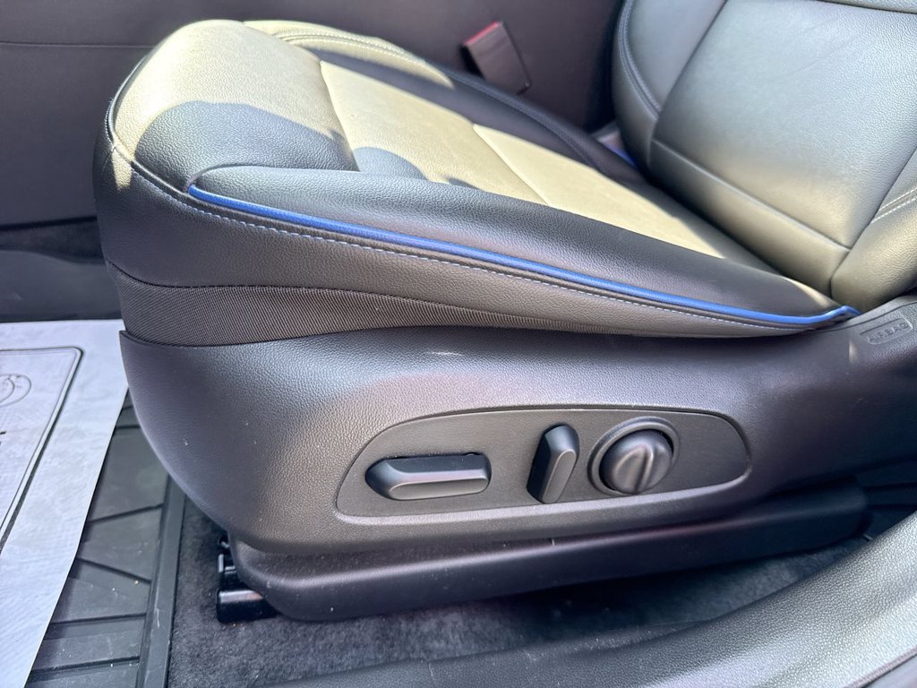 Used 2025 Buick Envista Sport Touring w/ Convenience I Package FWD image 12