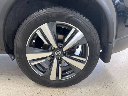 Used 2021 Nissan Rogue SL AWD/4WD image 9