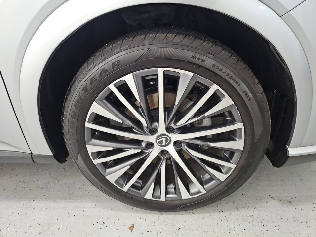 Used 2023 Lexus RX 350 Premium Plus w/ Accessory Package AWD/4WD image 8