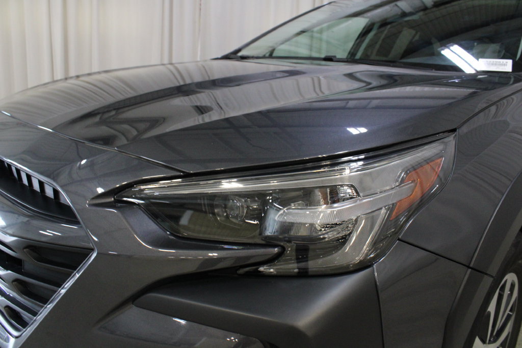Used 2024 Subaru Outback Premium AWD/4WD image 33