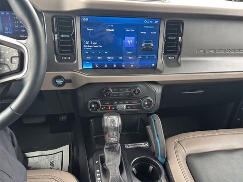 Certified 2024 Ford Bronco Wildtrak image 24