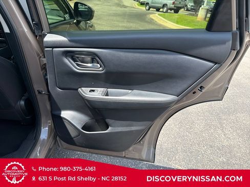 Certified 2025 Nissan Rogue SV AWD/4WD image 34