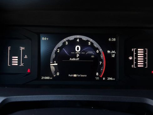 Used 2025 Toyota Tacoma SR5 RWD image 9