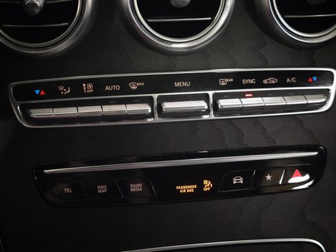 Used 2022 Mercedes-Benz GLC 300 4MATIC Coupe image 25