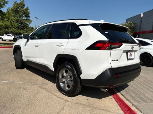 Used 2024 Toyota RAV4 XLE w/ Convenience Package FWD image 8
