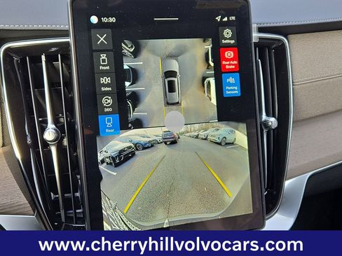 New 2026 Volvo XC90 T8 Plus w/ Protection Package Premier image 14