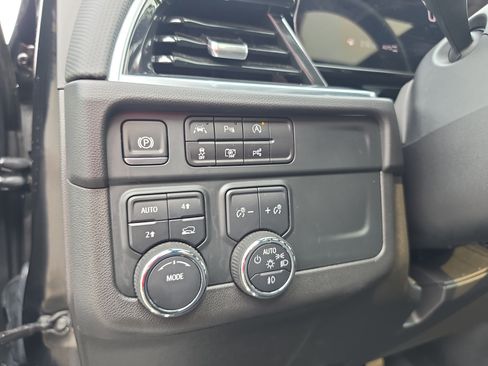 Used 2025 Chevrolet Tahoe RST w/ Comfort Package AWD/4WD image 21