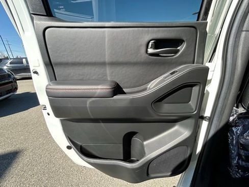 New 2026 Nissan Frontier PRO-4X w/ Pro-4x Convenience Package AWD/4WD image 42