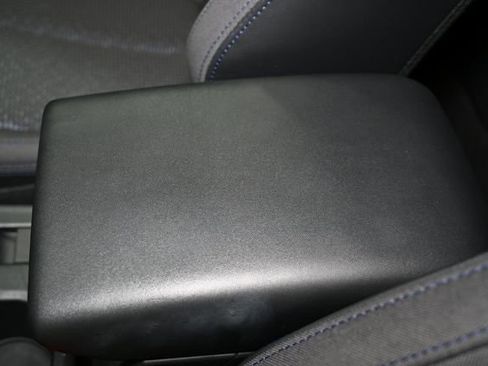 Used 2025 Subaru Forester Premium AWD/4WD image 24