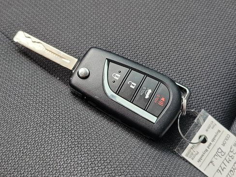 Certified 2024 Toyota Corolla LE image 30