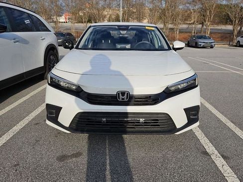 Used 2023 Honda Civic LX image 3