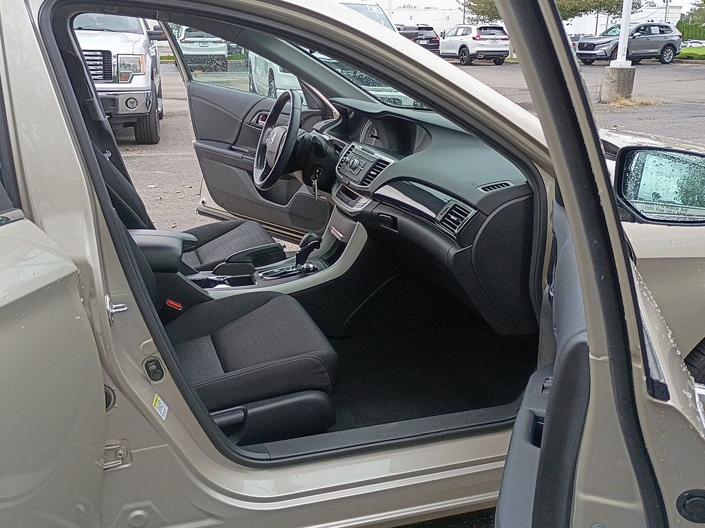 Used 2014 Honda Accord Sport image 13
