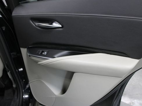 Used 2020 Cadillac XT4 Premium Luxury FWD image 26
