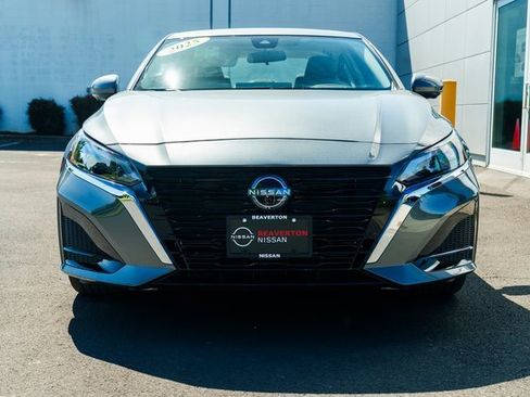 New 2025 Nissan Altima 2.5 SL image 2