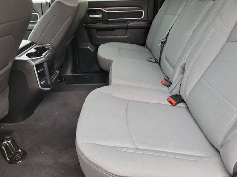 Used 2024 RAM 2500 Big Horn w/ Off Road Package image 6