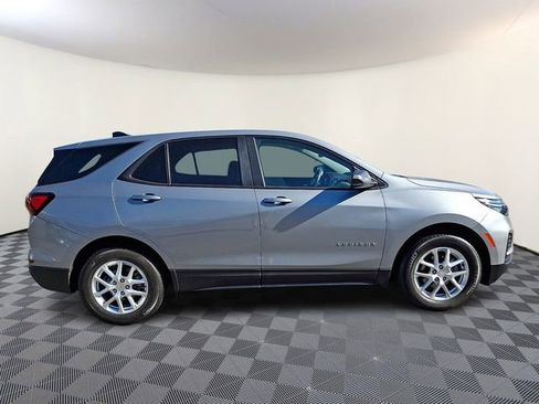 Certified 2024 Chevrolet Equinox LS w/ LS Convenience Package FWD image 7