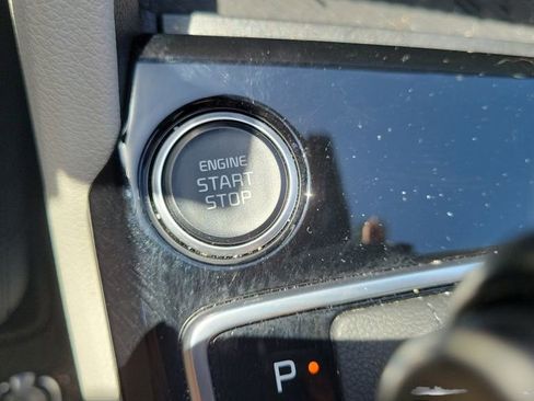 Used 2024 Kia Sportage EX image 27