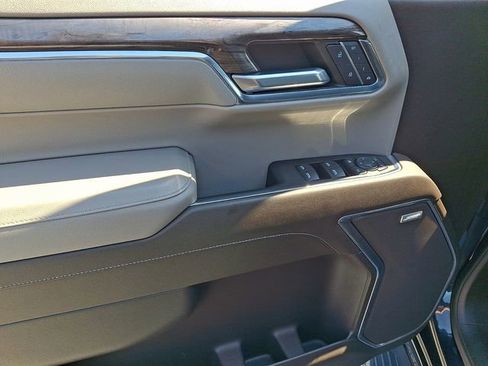 Certified 2023 Chevrolet Silverado 1500 LTZ AWD/4WD image 12