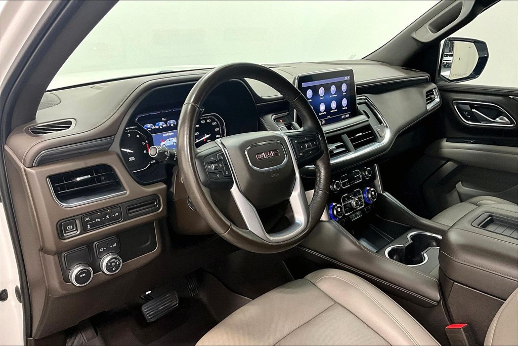 Used 2021 GMC Yukon SLT w/ SLT Premium Package RWD image 16