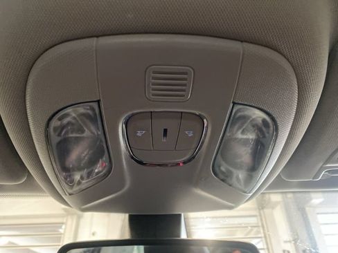 Used 2019 Jeep Compass Latitude w/ Cold Weather Group AWD/4WD image 19