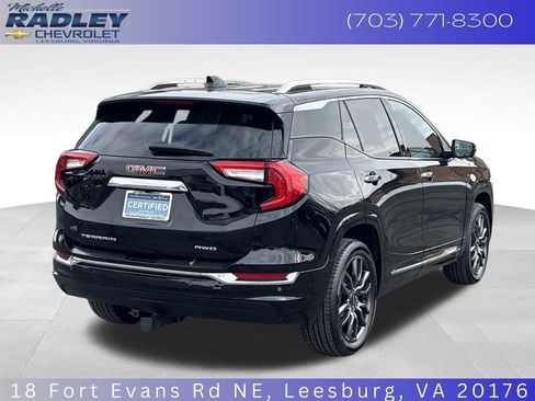 Used 2023 GMC Terrain Denali w/ Black Diamond Edition image 6