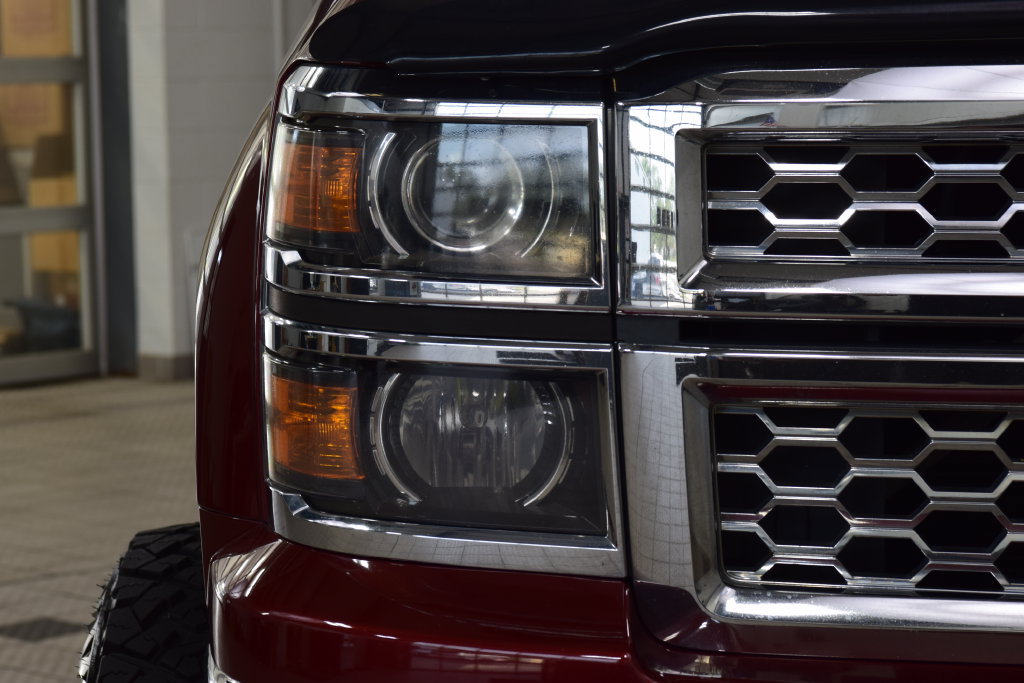 Used 2015 Chevrolet Silverado 1500 LTZ w/ LTZ Plus Package AWD/4WD image 10